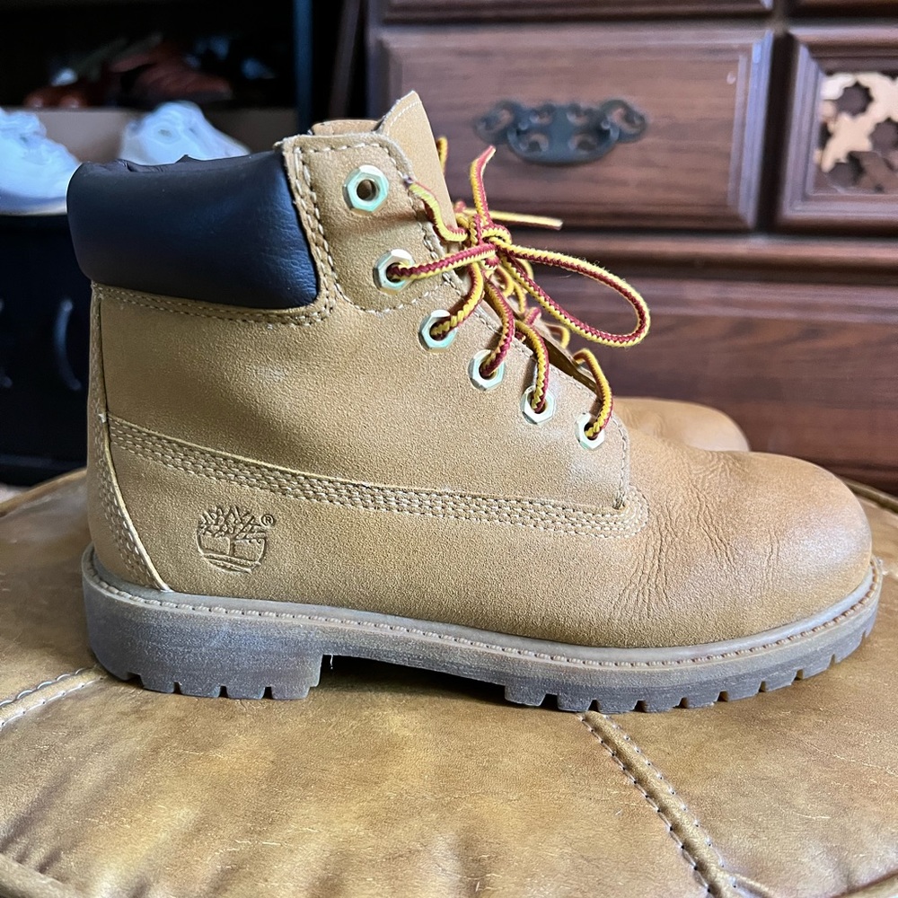 Timberland boots ;please read description for size 😊 - Picture 2 of 9